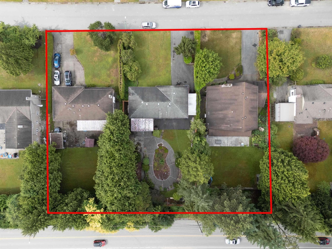 3863 Winlake Crescent - Government Road Single Family Residence for Sale, 5 Bedrooms (R3075738)# - 2