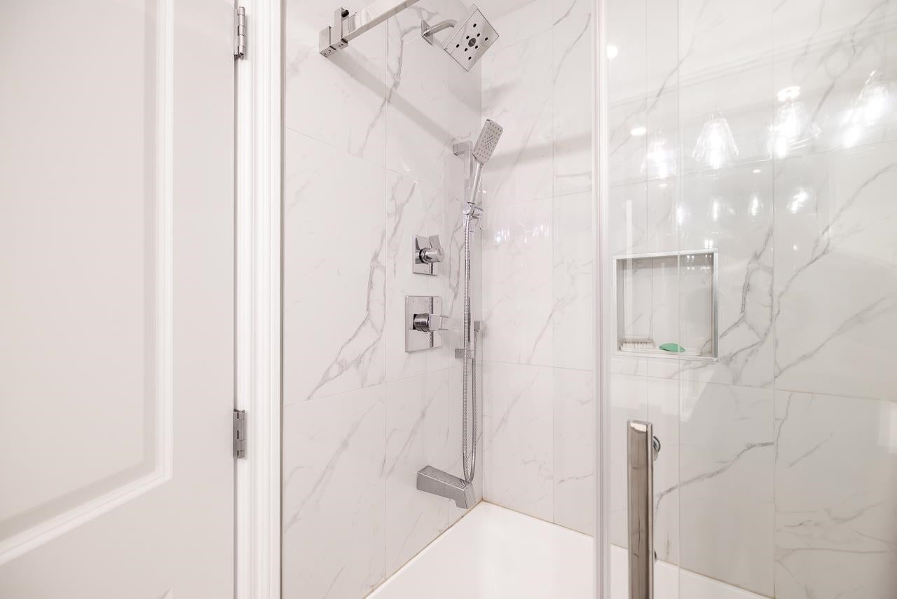 432 Riverview Crescent - Coquitlam East Single Family Residence for Sale, 6 Bedrooms (R3075793)# - 19