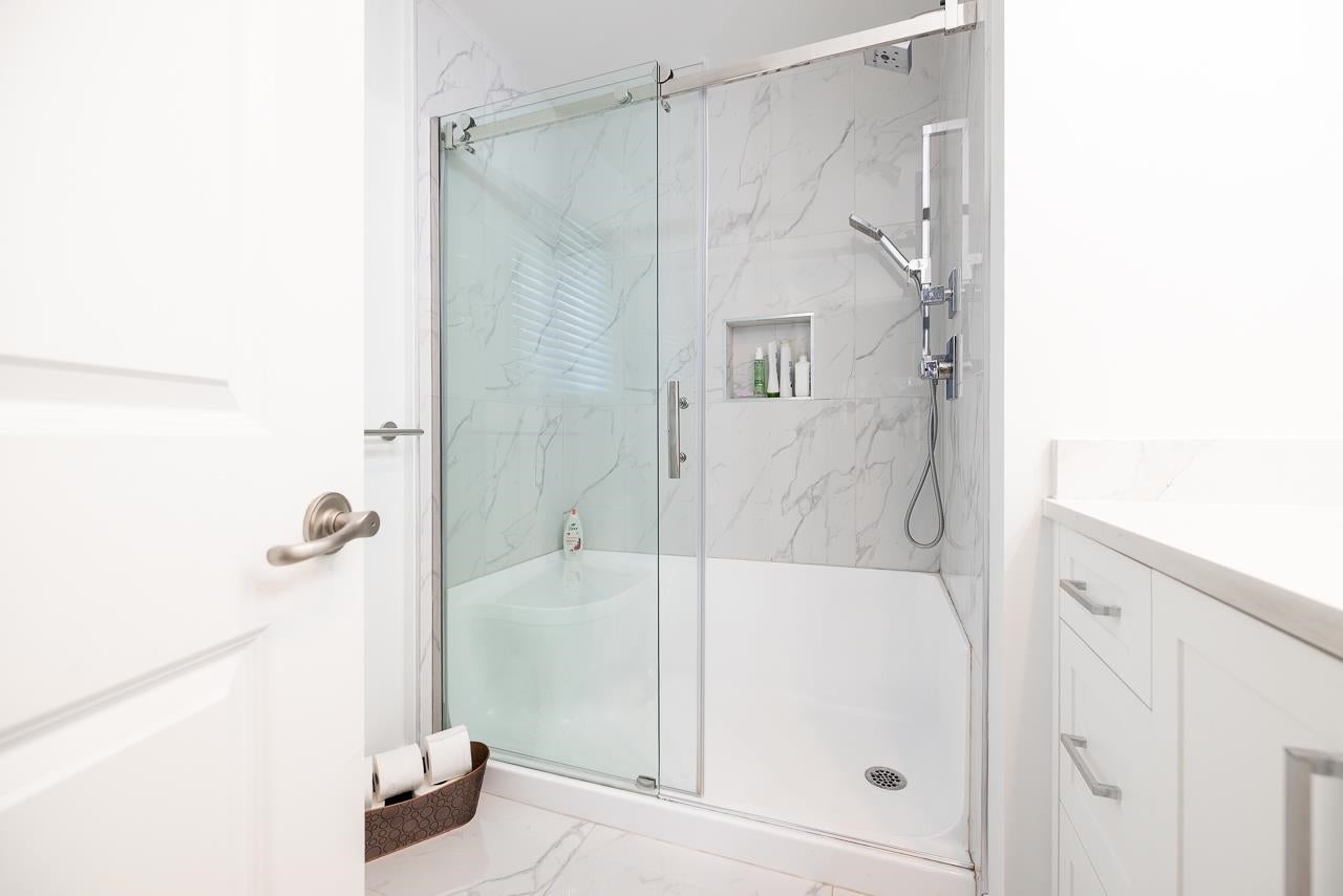 432 Riverview Crescent - Coquitlam East Single Family Residence for Sale, 6 Bedrooms (R3075793)# - 23