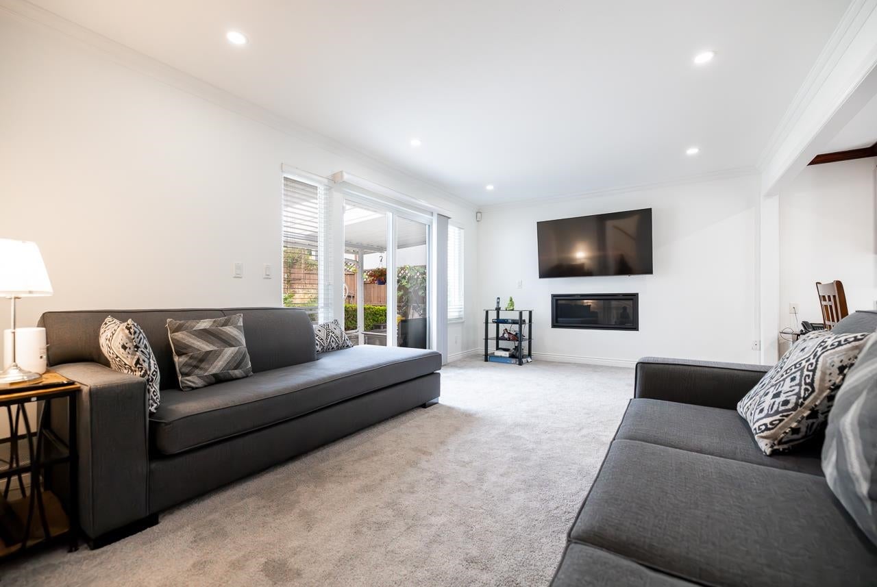 432 Riverview Crescent - Coquitlam East Single Family Residence for Sale, 6 Bedrooms (R3075793)# - 3