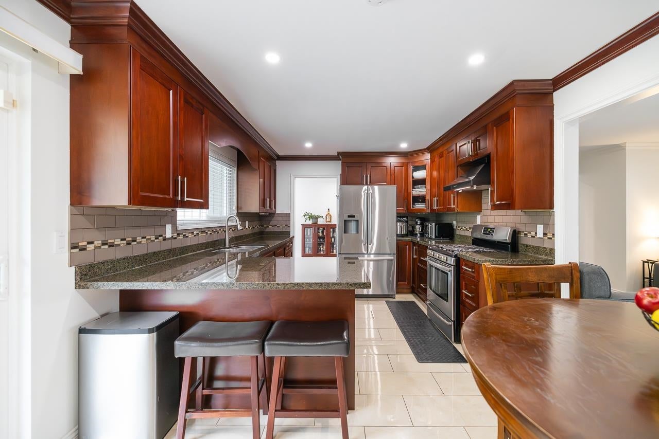 432 Riverview Crescent - Coquitlam East Single Family Residence for Sale, 6 Bedrooms (R3075793)# - 7
