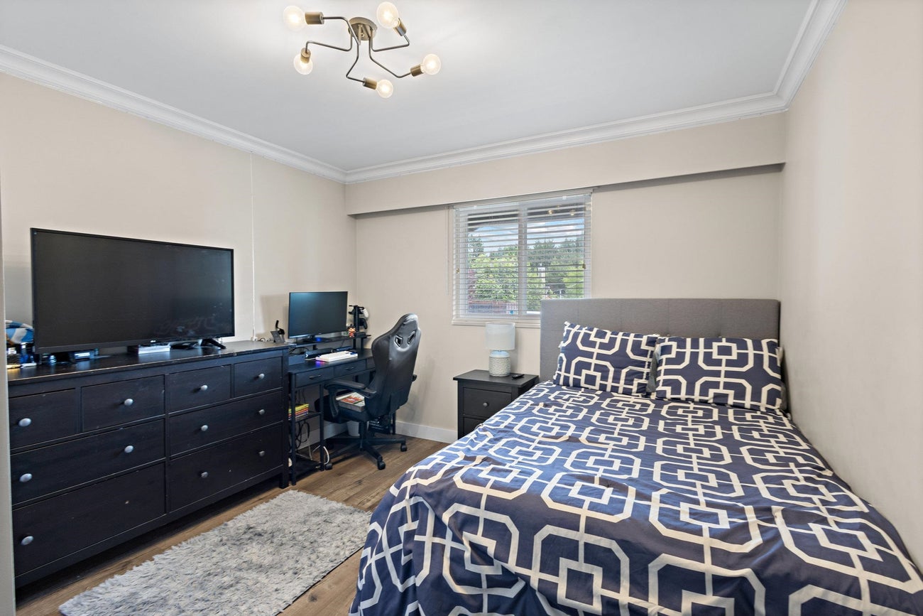 629 Thompson Avenue - Coquitlam West Single Family Residence for Sale, 6 Bedrooms (R3075858)# - 18