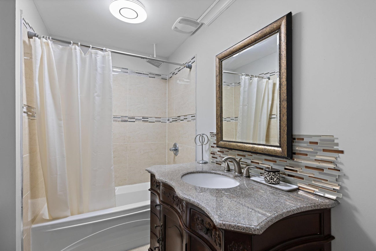 629 Thompson Avenue - Coquitlam West Single Family Residence for Sale, 6 Bedrooms (R3075858)# - 26