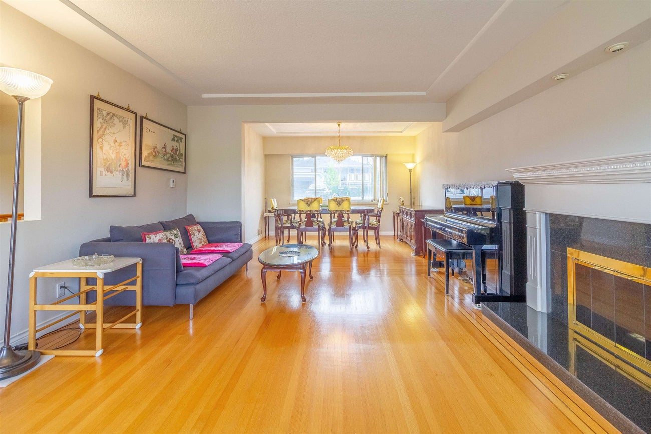 4810 Fairlawn Drive - Brentwood Park Single Family Residence for Sale, 6 Bedrooms (R3076034)# - 4