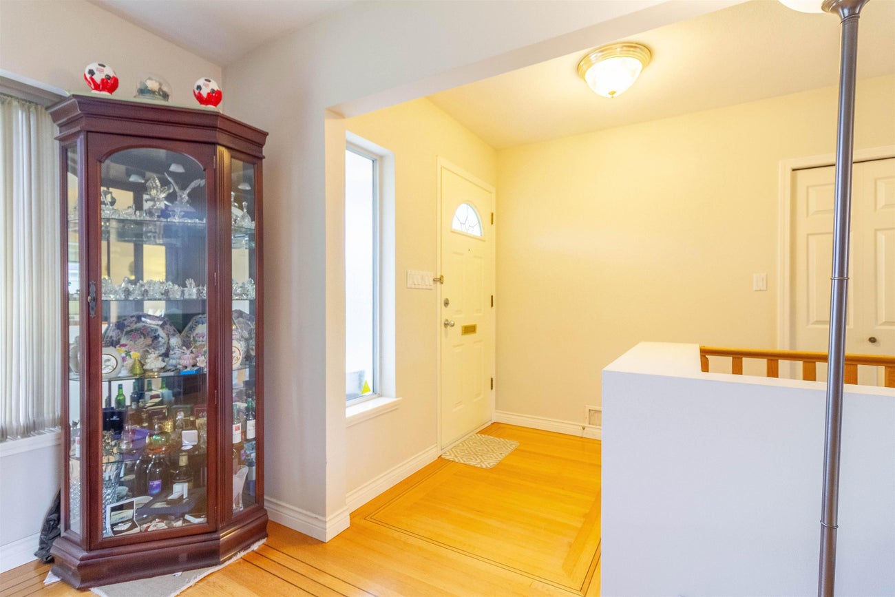 4810 Fairlawn Drive - Brentwood Park Single Family Residence for Sale, 6 Bedrooms (R3076034)# - 6