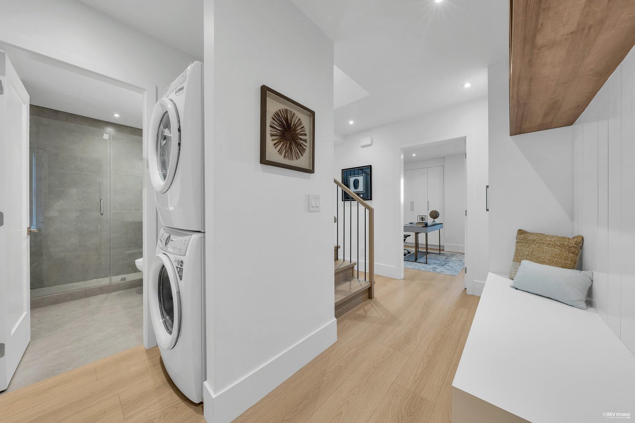 101 - 1125 Cartier Avenue - Maillardville Single Family Residence for Sale, 6 Bedrooms (R3076721)# - 7