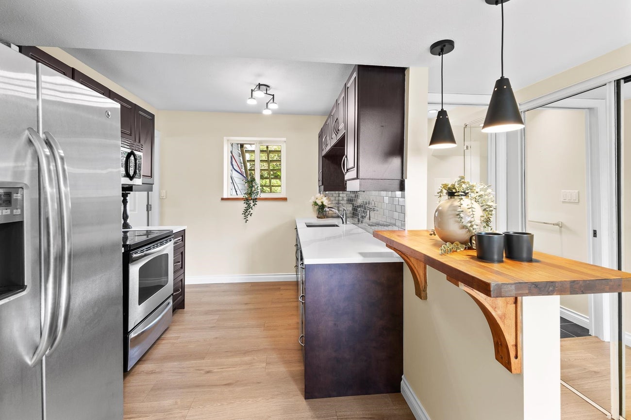 1119 Sprice Avenue - Central Coquitlam Single Family Residence for Sale, 5 Bedrooms (R3077483)# - 16