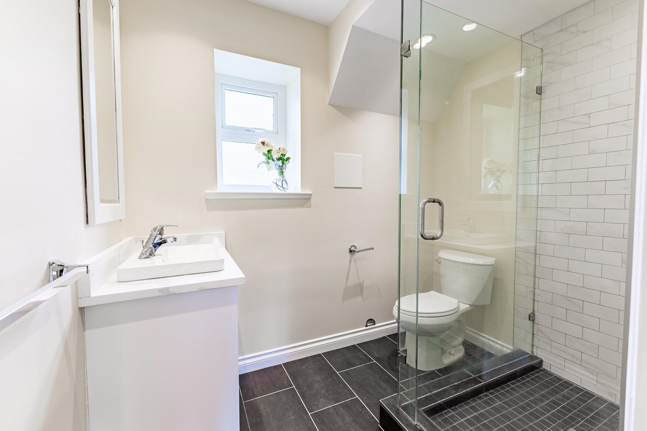 1119 Sprice Avenue - Central Coquitlam Single Family Residence for Sale, 5 Bedrooms (R3077483)# - 22