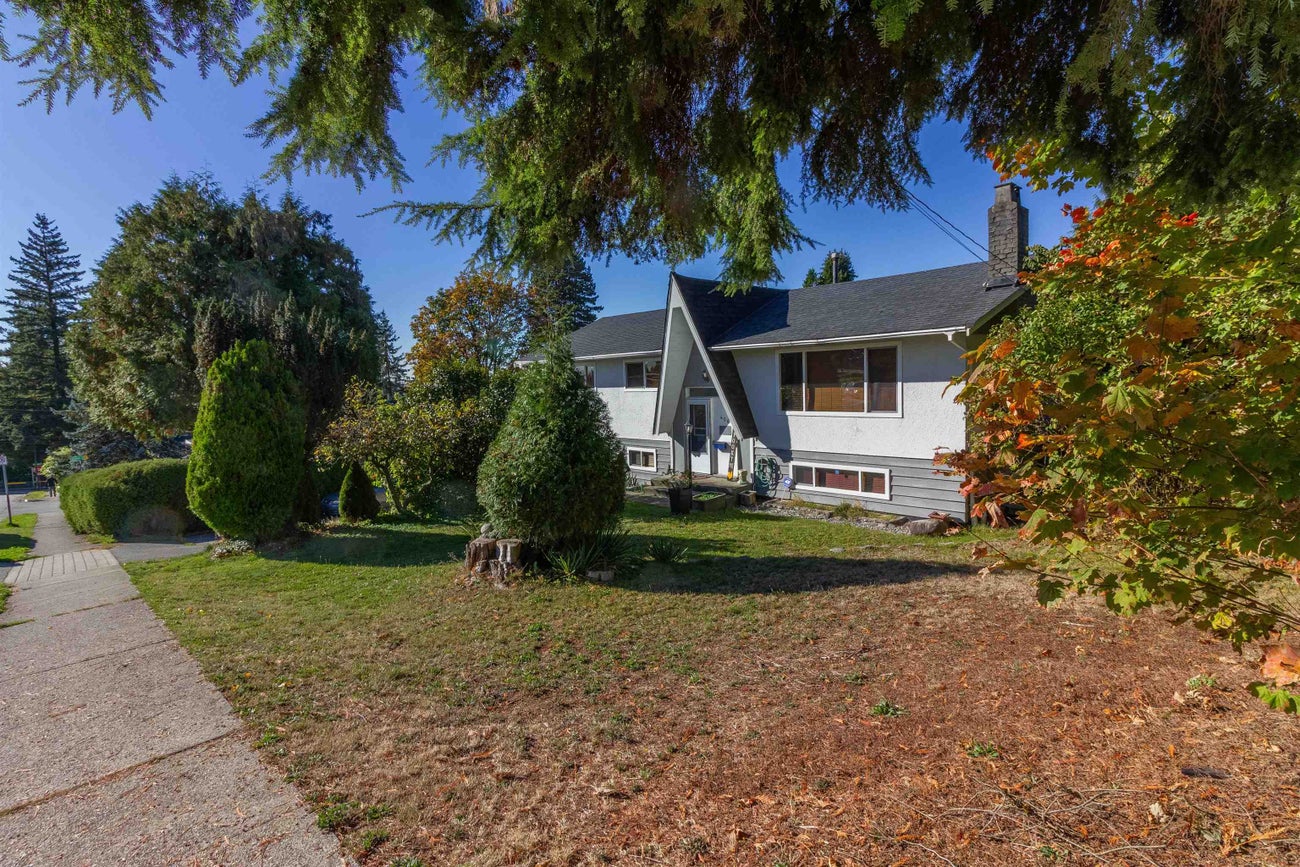 406 Schoolhouse Street - Central Coquitlam Single Family Residence for Sale, 4 Bedrooms (R3078372)# - 23