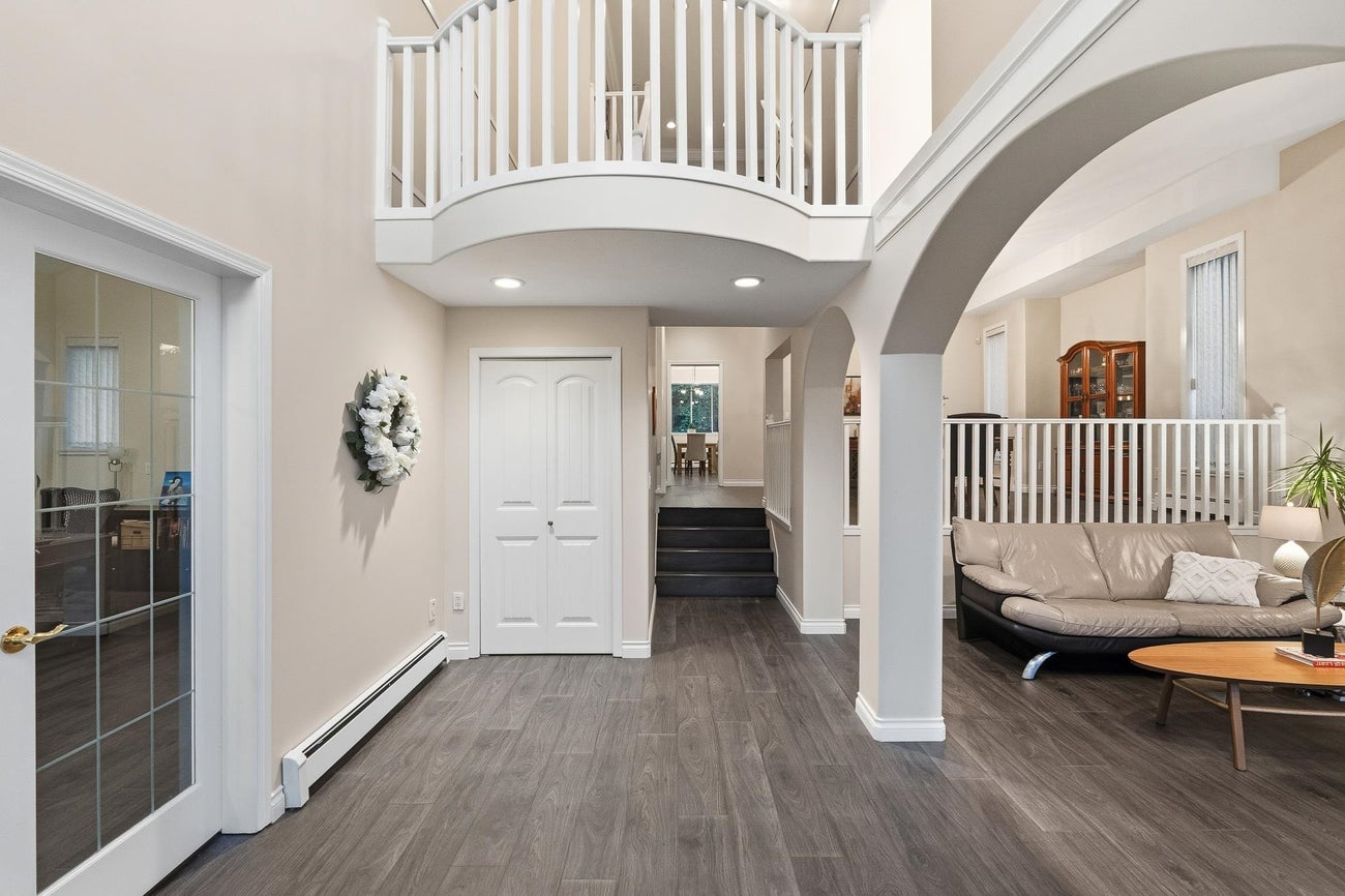 305 Sorrento Place - Coquitlam East single-family-residence for Sale, 5 Bedrooms (R3078508)# - 3