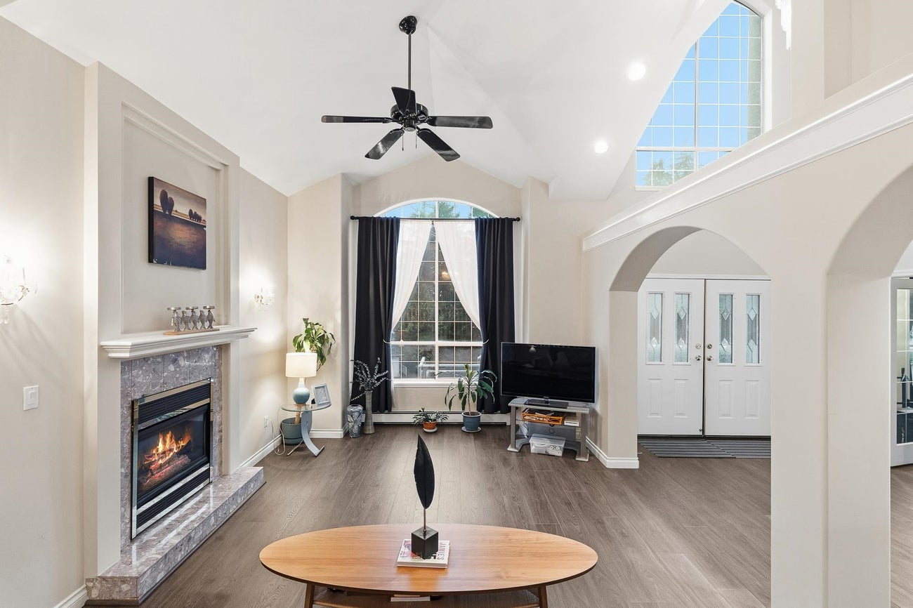 305 Sorrento Place - Coquitlam East single-family-residence for Sale, 5 Bedrooms (R3078508)# - 6