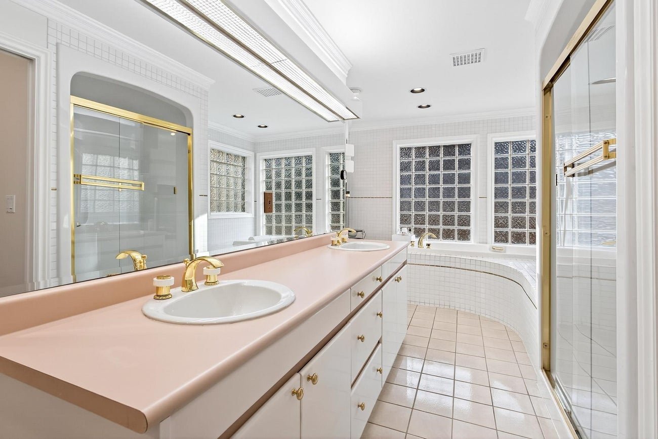 2271 Sorrento Drive - Coquitlam East Single Family Residence for Sale, 5 Bedrooms (R3078630)# - 22