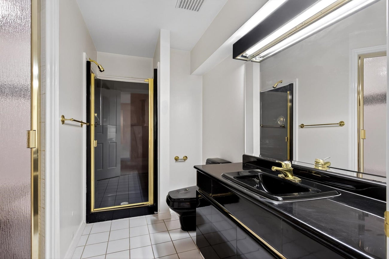 2271 Sorrento Drive - Coquitlam East Single Family Residence for Sale, 5 Bedrooms (R3078630)# - 32