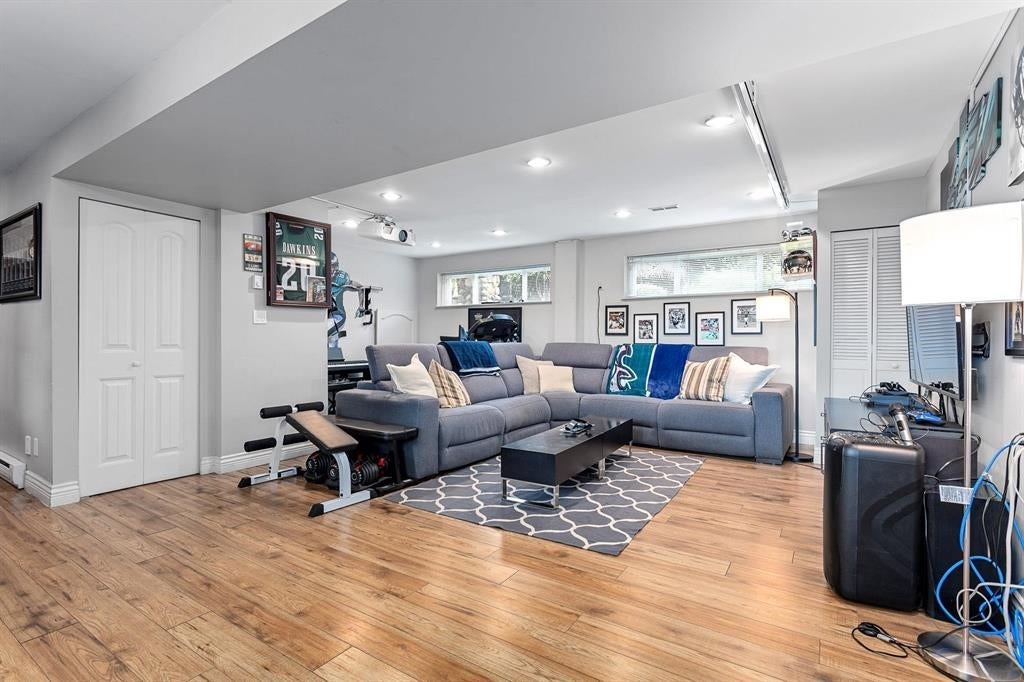 1122 Rochester Avenue - Maillardville single-family-residence for Sale, 4 Bedrooms (R3078701)# - 25