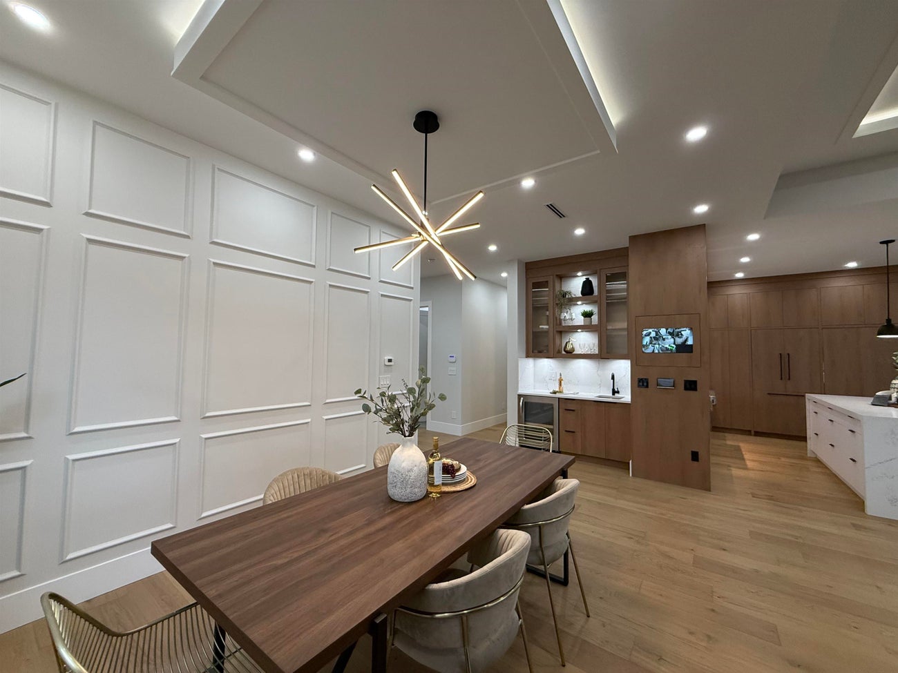 1846 Lemax Avenue - Central Coquitlam Single Family Residence for Sale, 9 Bedrooms (R3079108)# - 1