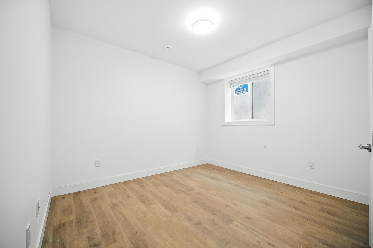 2113 Dawes Hill Road - Central Coquitlam Single Family Residence for Sale, 7 Bedrooms (R3080875)# - 37