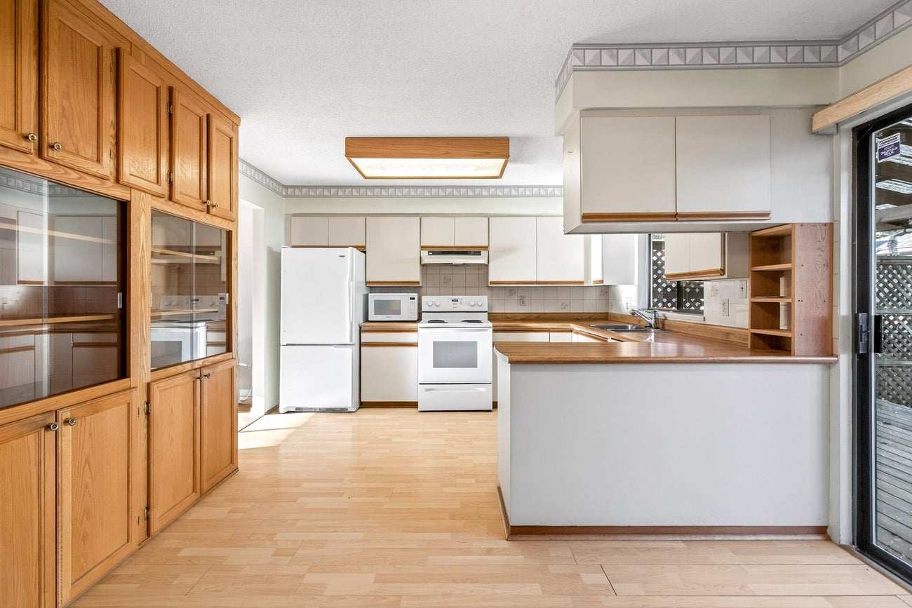 1347 Cornell Avenue - Central Coquitlam Single Family Residence for Sale, 3 Bedrooms (R3080989)# - 10