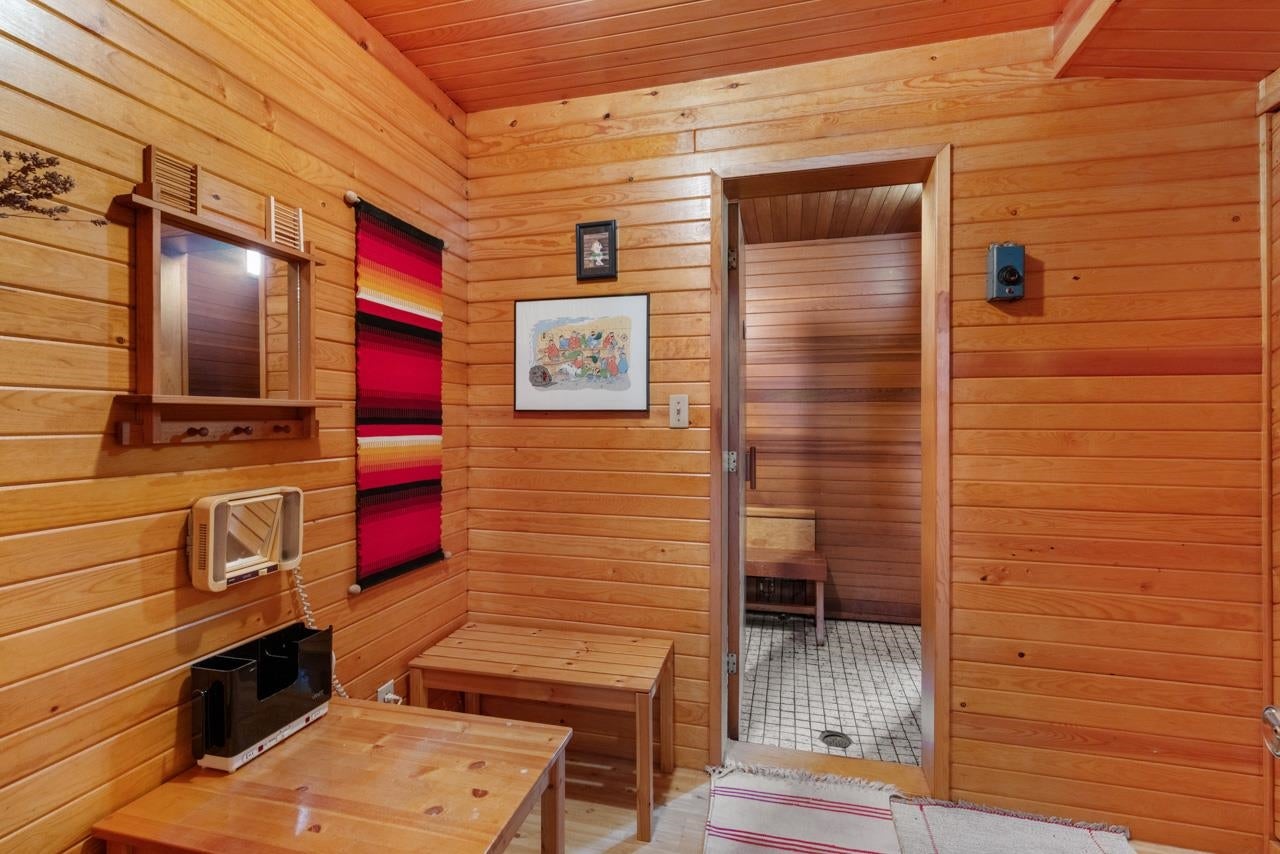 674 Blue Mountain Street - Coquitlam West Single Family Residence for Sale, 3 Bedrooms (R3081338)# - 11