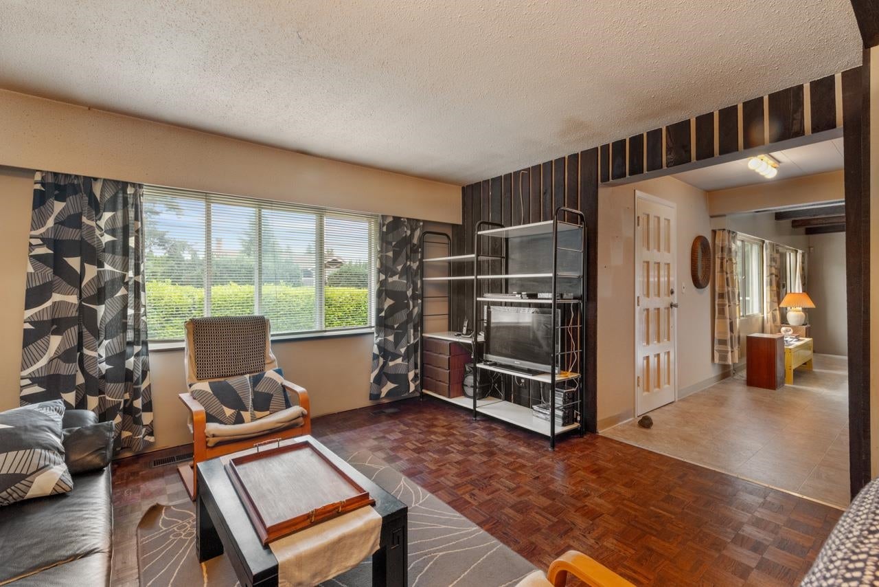 674 Blue Mountain Street - Coquitlam West Single Family Residence for Sale, 3 Bedrooms (R3081338)# - 6