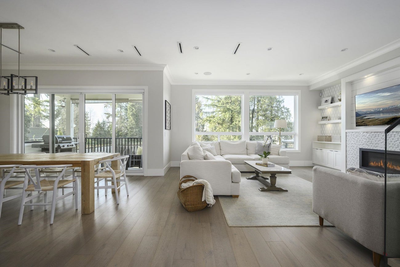 702 Robinson Street - Coquitlam West Single Family Residence for Sale, 6 Bedrooms (R3081841)# - 6