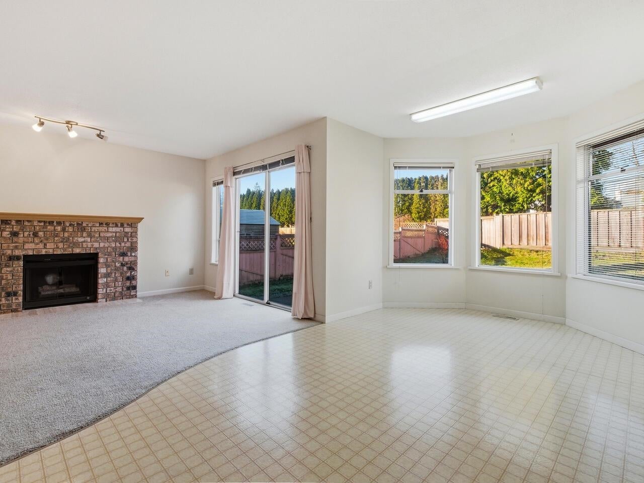 680 Linton Street - Central Coquitlam Single Family Residence for Sale, 3 Bedrooms (R3081908)# - 10