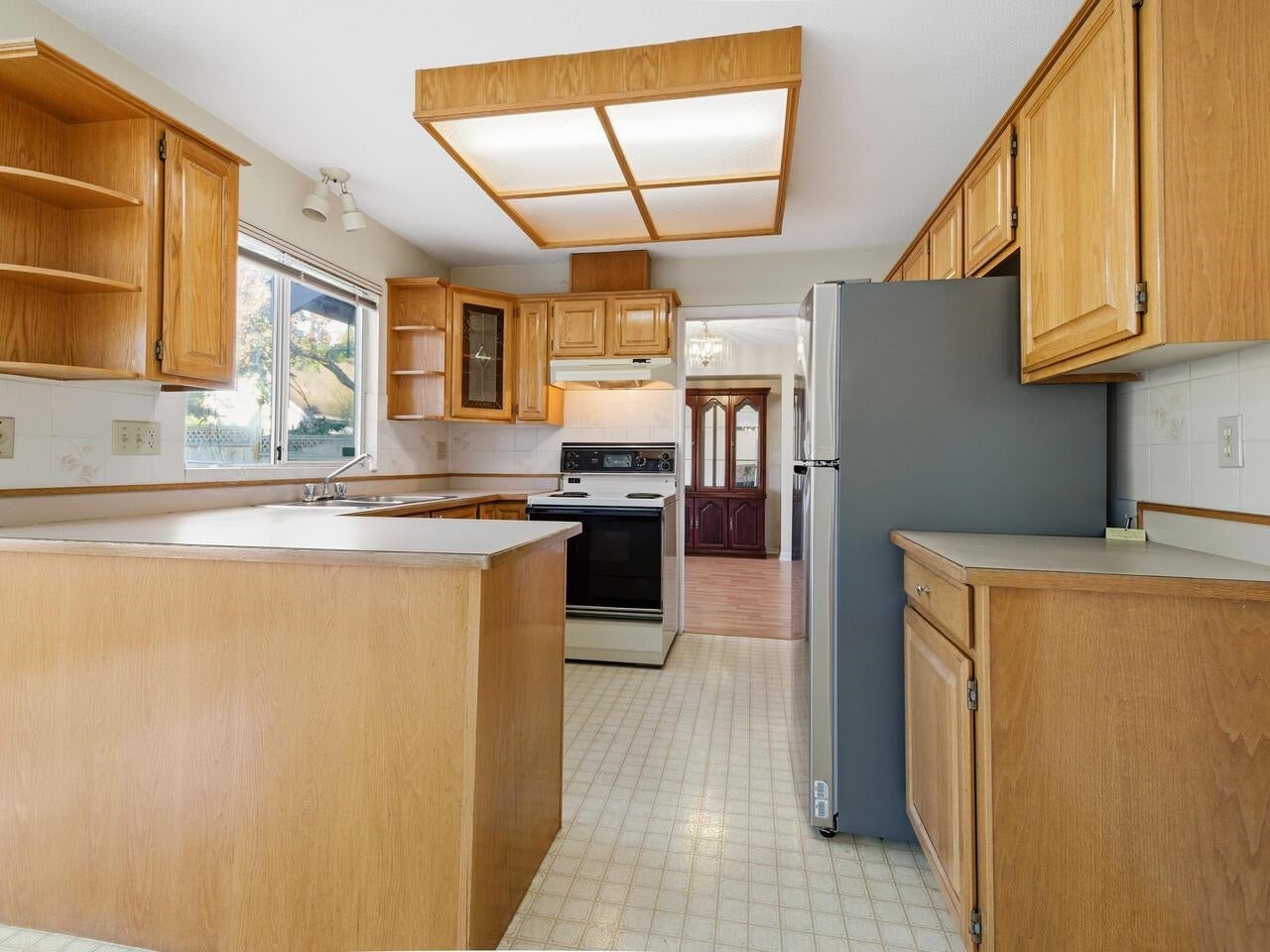 680 Linton Street - Central Coquitlam Single Family Residence for Sale, 3 Bedrooms (R3081908)# - 8