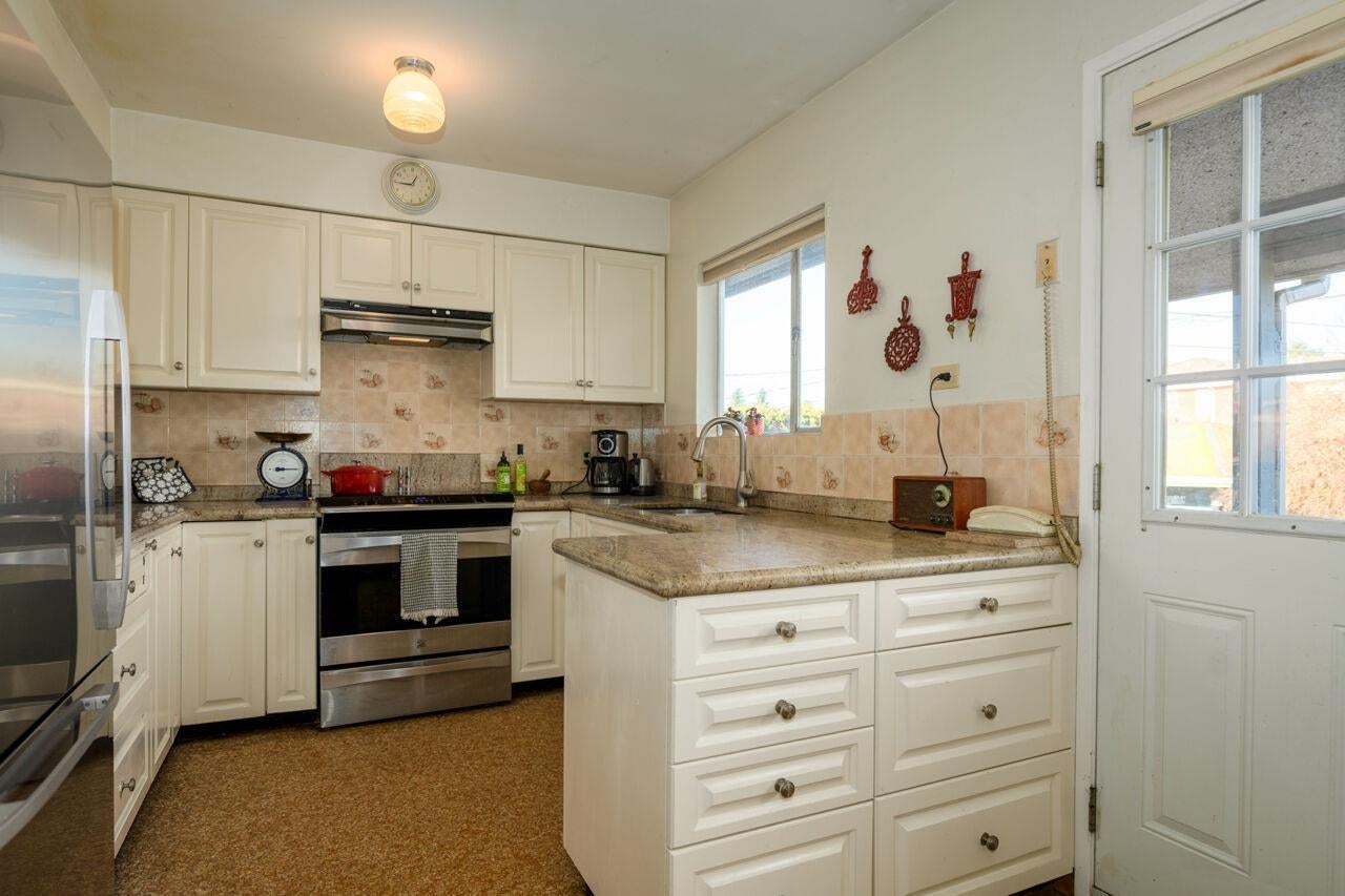 6545 Charles Street - Sperling-Duthie Single Family Residence for Sale, 4 Bedrooms (R3081951)# - 15