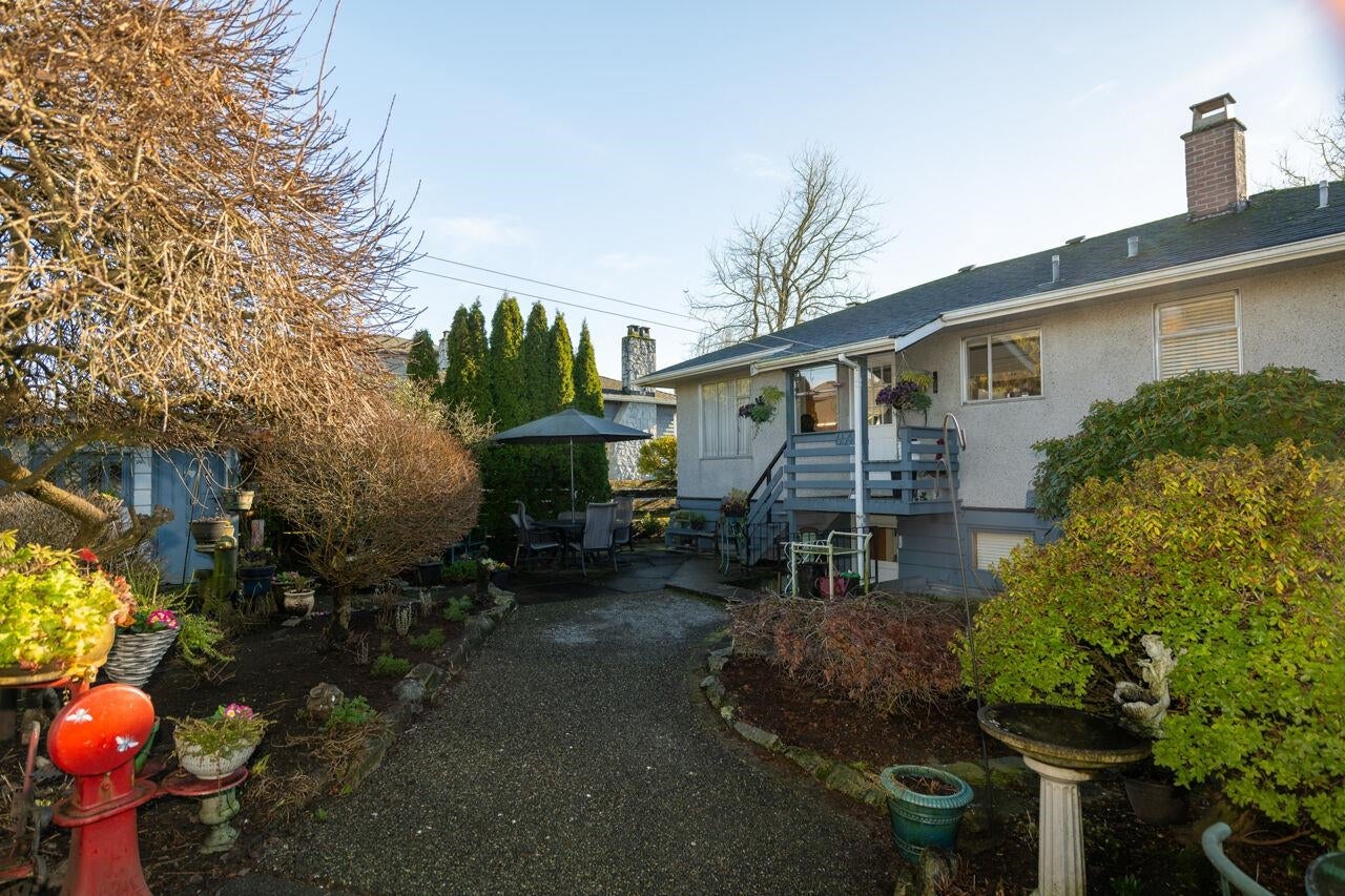 6545 Charles Street - Sperling-Duthie Single Family Residence for Sale, 4 Bedrooms (R3081951)# - 7