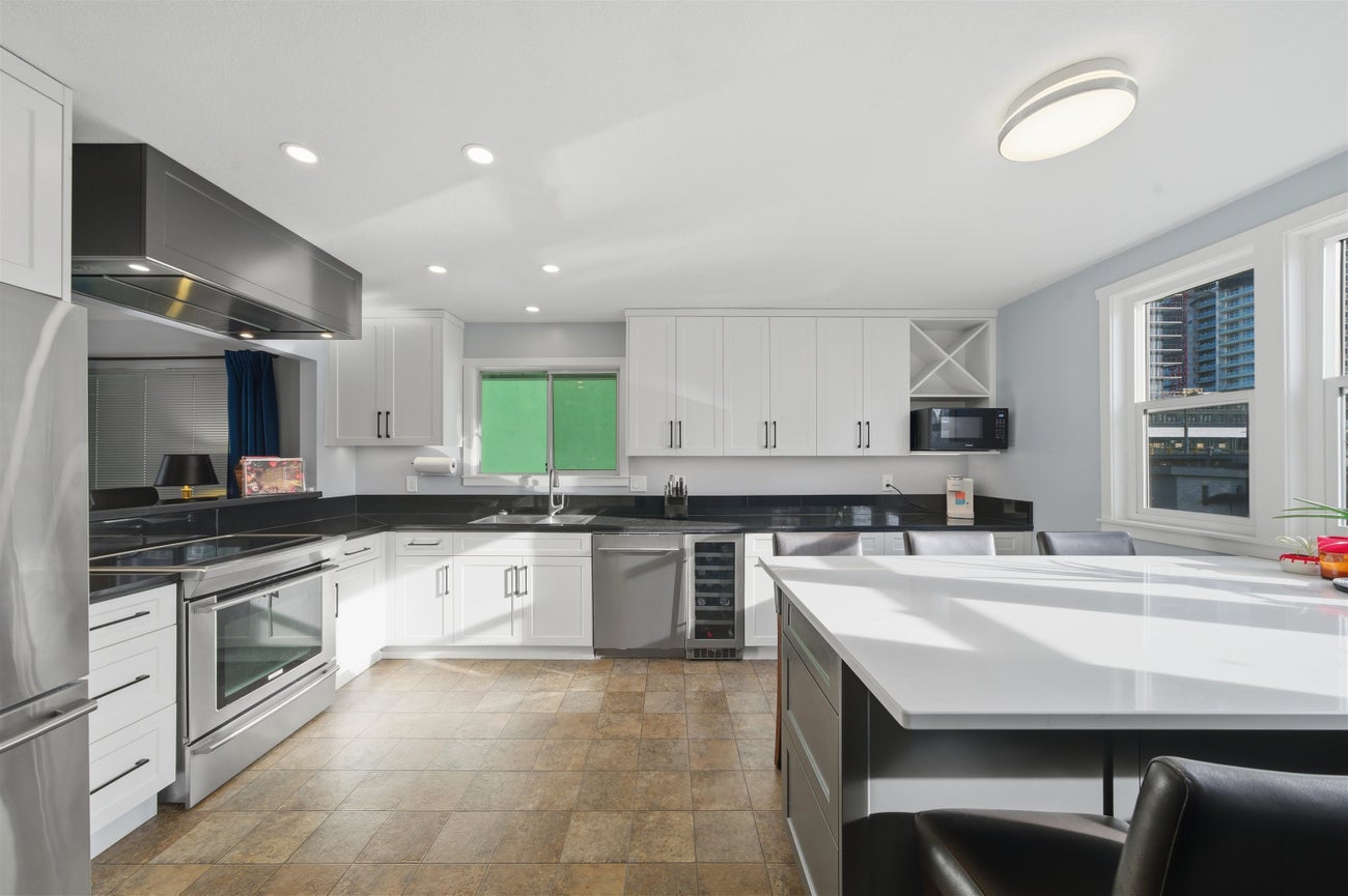 4468 Graveley Street - Brentwood Park Single Family Residence for Sale, 4 Bedrooms (R3083184)# - 13 4468 Graveley Street - Brentwood Park Single Family Residence for Sale, 4 Bedrooms (R3083184)# - 13