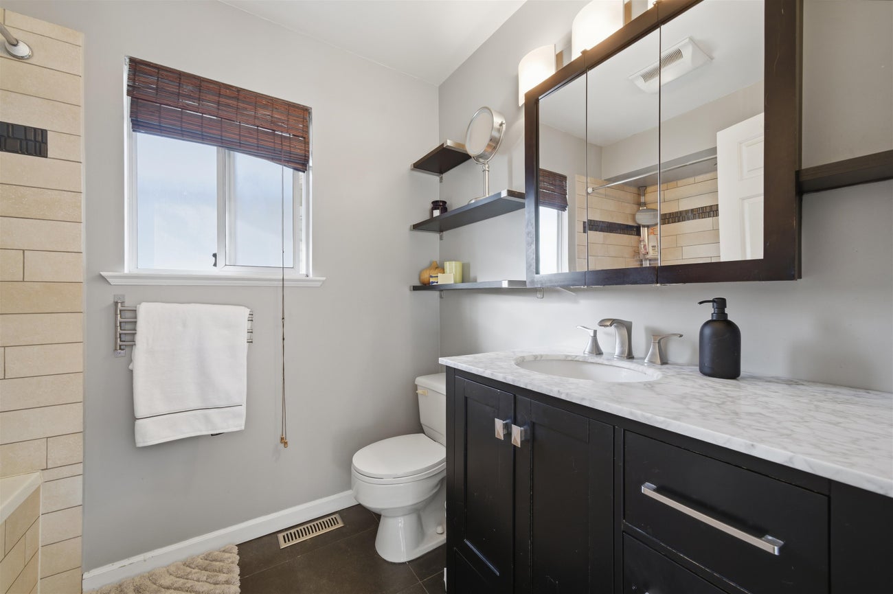 4468 Graveley Street - Brentwood Park Single Family Residence for Sale, 4 Bedrooms (R3083184)# - 24 4468 Graveley Street - Brentwood Park Single Family Residence for Sale, 4 Bedrooms (R3083184)# - 24