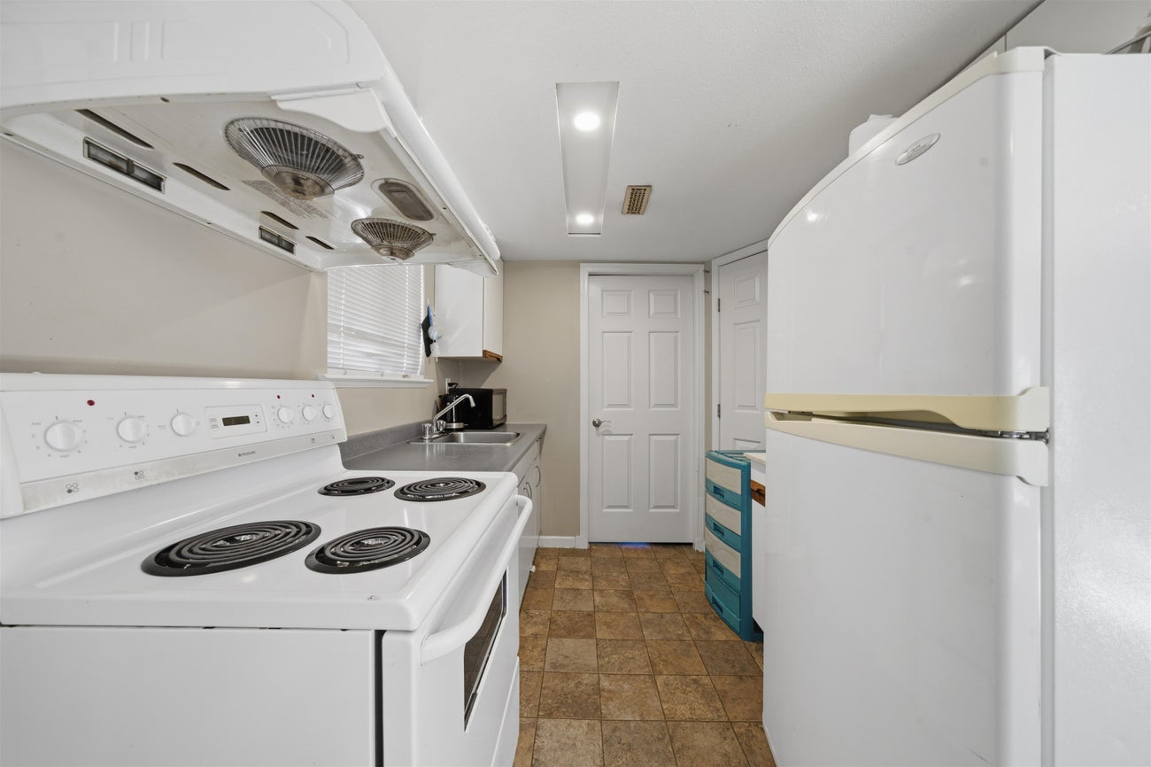 4468 Graveley Street - Brentwood Park Single Family Residence for Sale, 4 Bedrooms (R3083184)# - 40 4468 Graveley Street - Brentwood Park Single Family Residence for Sale, 4 Bedrooms (R3083184)# - 40