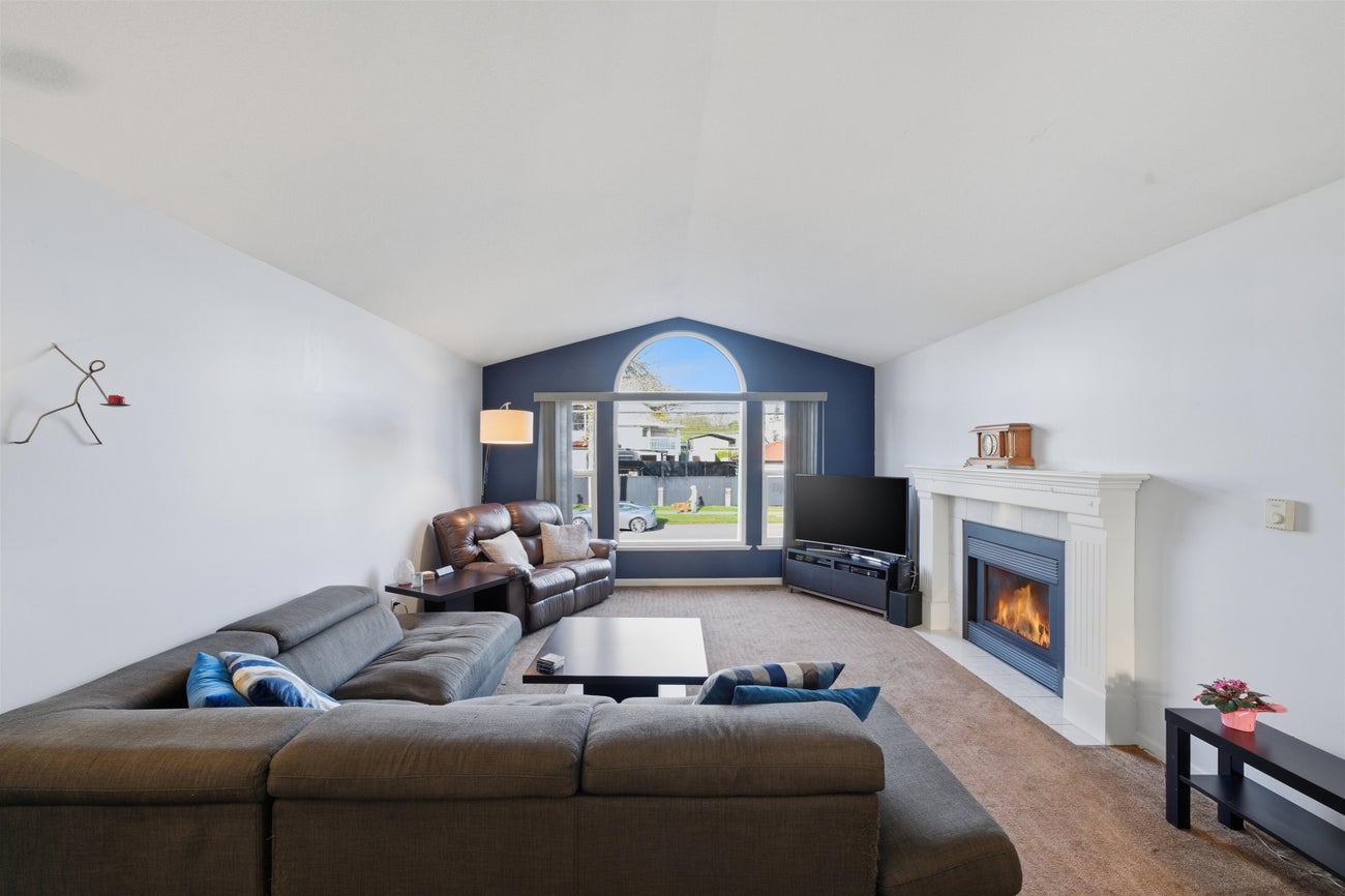 4468 Graveley Street - Brentwood Park Single Family Residence for Sale, 4 Bedrooms (R3083184)# - 8 4468 Graveley Street - Brentwood Park Single Family Residence for Sale, 4 Bedrooms (R3083184)# - 8