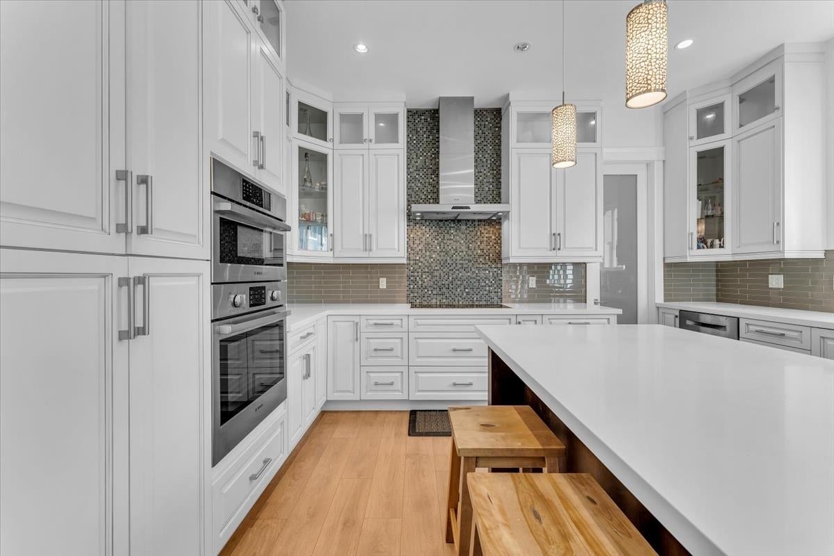 2268 Latimer Avenue - Central Coquitlam Single Family Residence for Sale, 7 Bedrooms (R3083291)# - 11