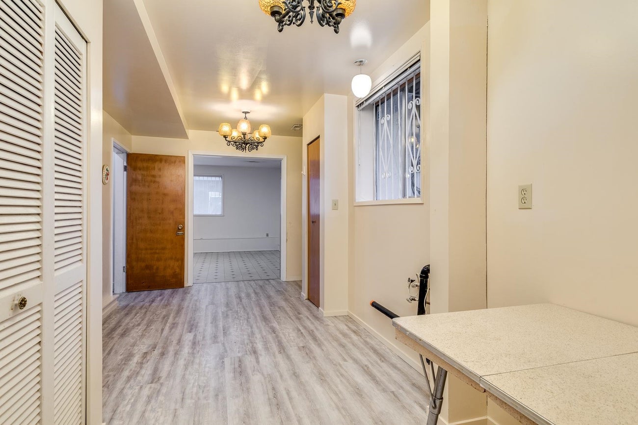 1250 Delta Avenue - Brentwood Park Single Family Residence for Sale, 4 Bedrooms (R3083551)# - 22