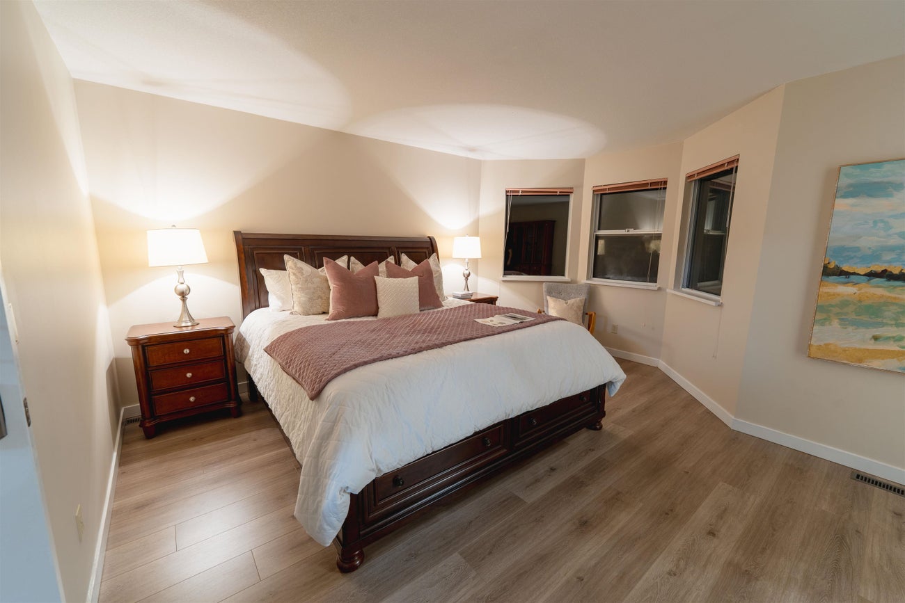 2986 Delahaye Drive - Canyon Springs single-family-residence for Sale, 4 Bedrooms (R3083871)# - 23