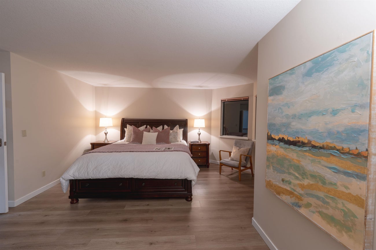 2986 Delahaye Drive - Canyon Springs single-family-residence for Sale, 4 Bedrooms (R3083871)# - 24