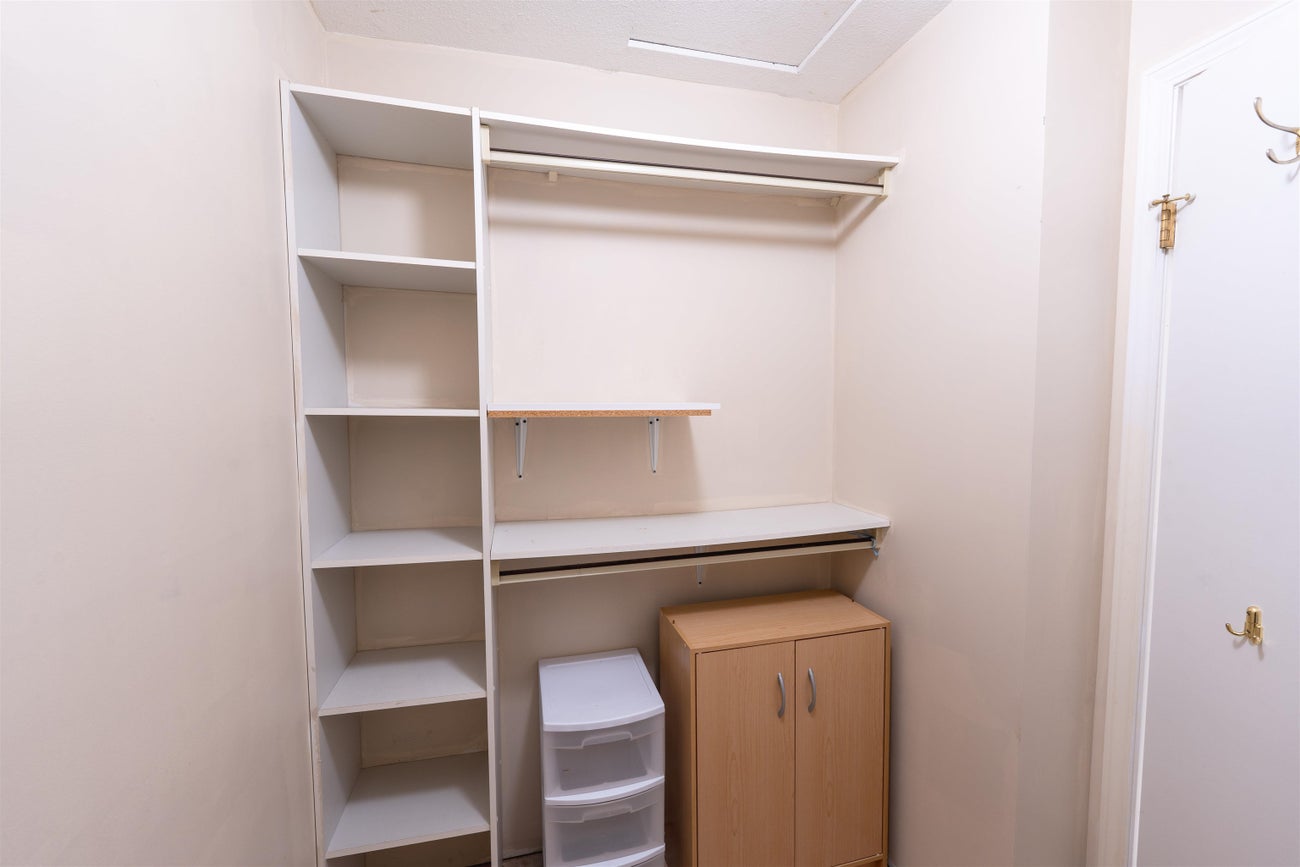 2986 Delahaye Drive - Canyon Springs single-family-residence for Sale, 4 Bedrooms (R3083871)# - 27