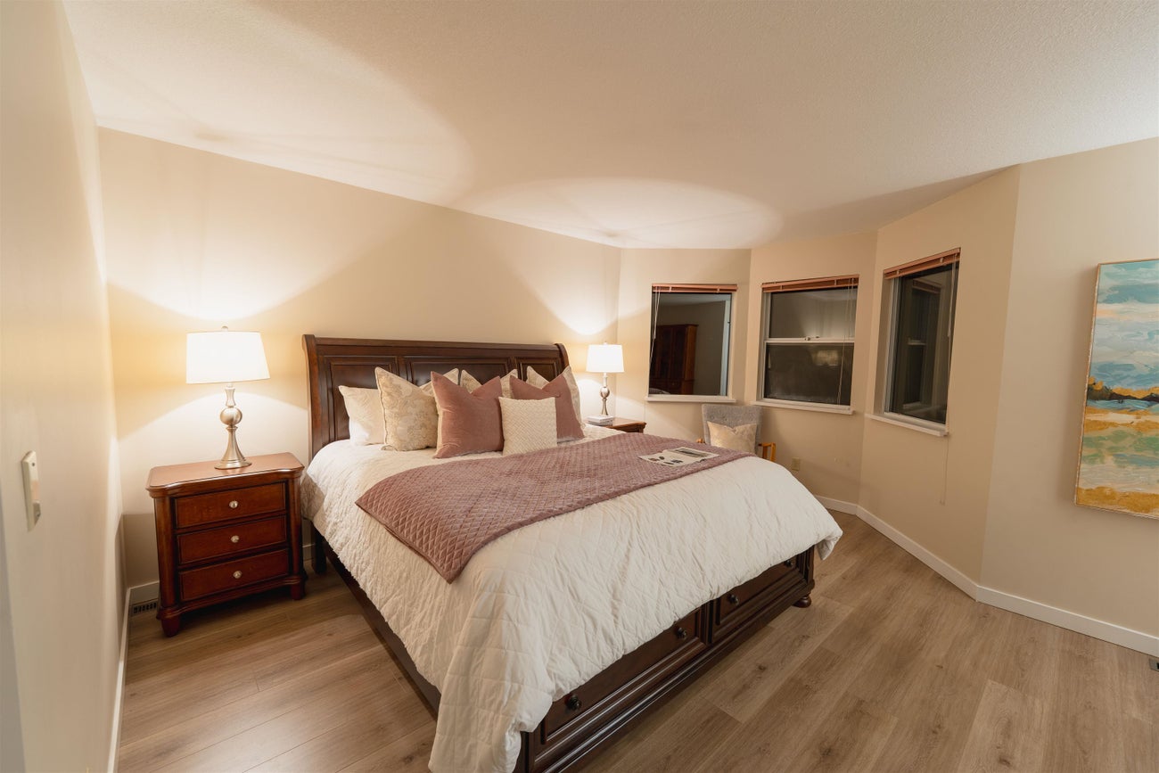 2986 Delahaye Drive - Canyon Springs single-family-residence for Sale, 4 Bedrooms (R3083871)# - 33