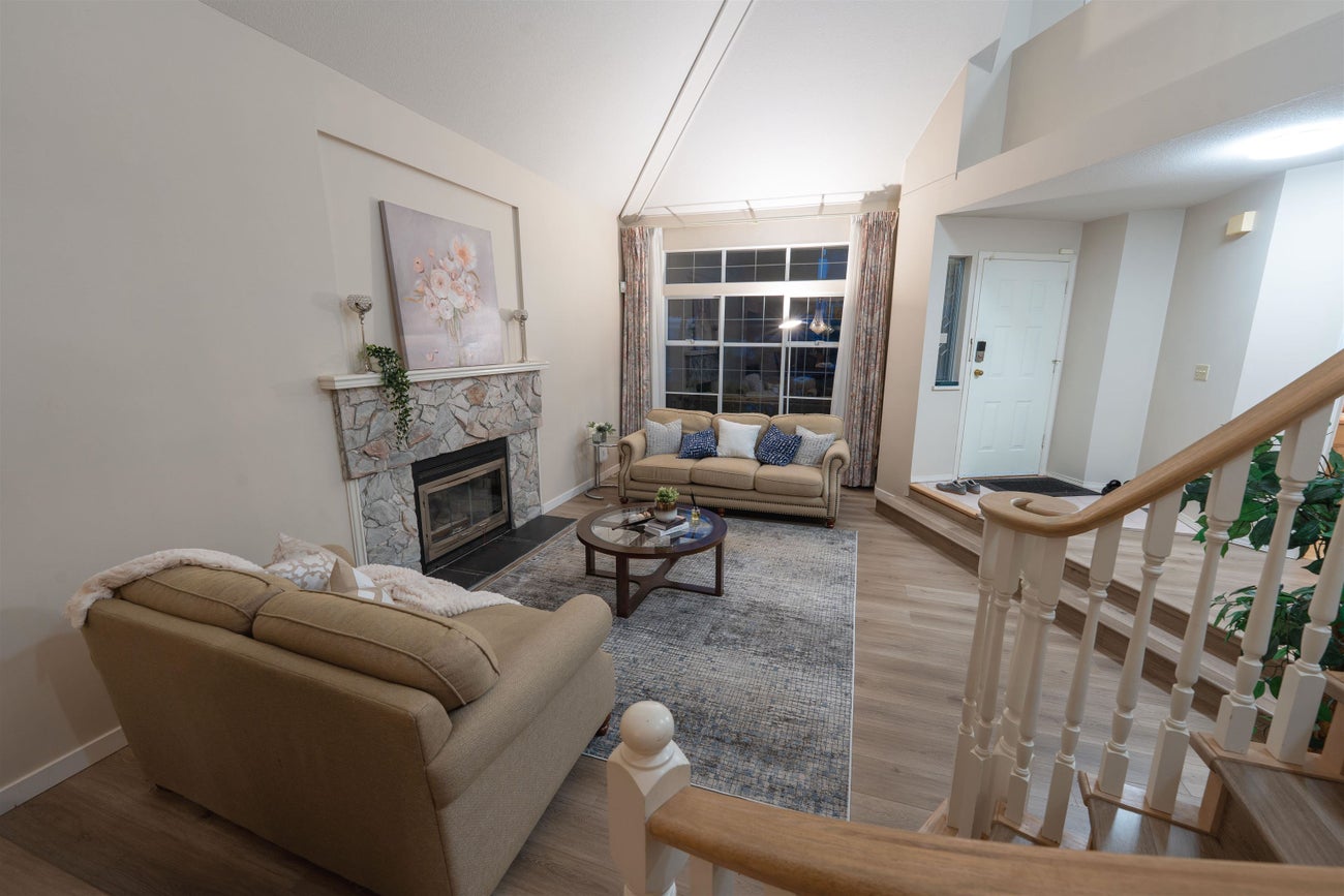 2986 Delahaye Drive - Canyon Springs single-family-residence for Sale, 4 Bedrooms (R3083871)# - 5