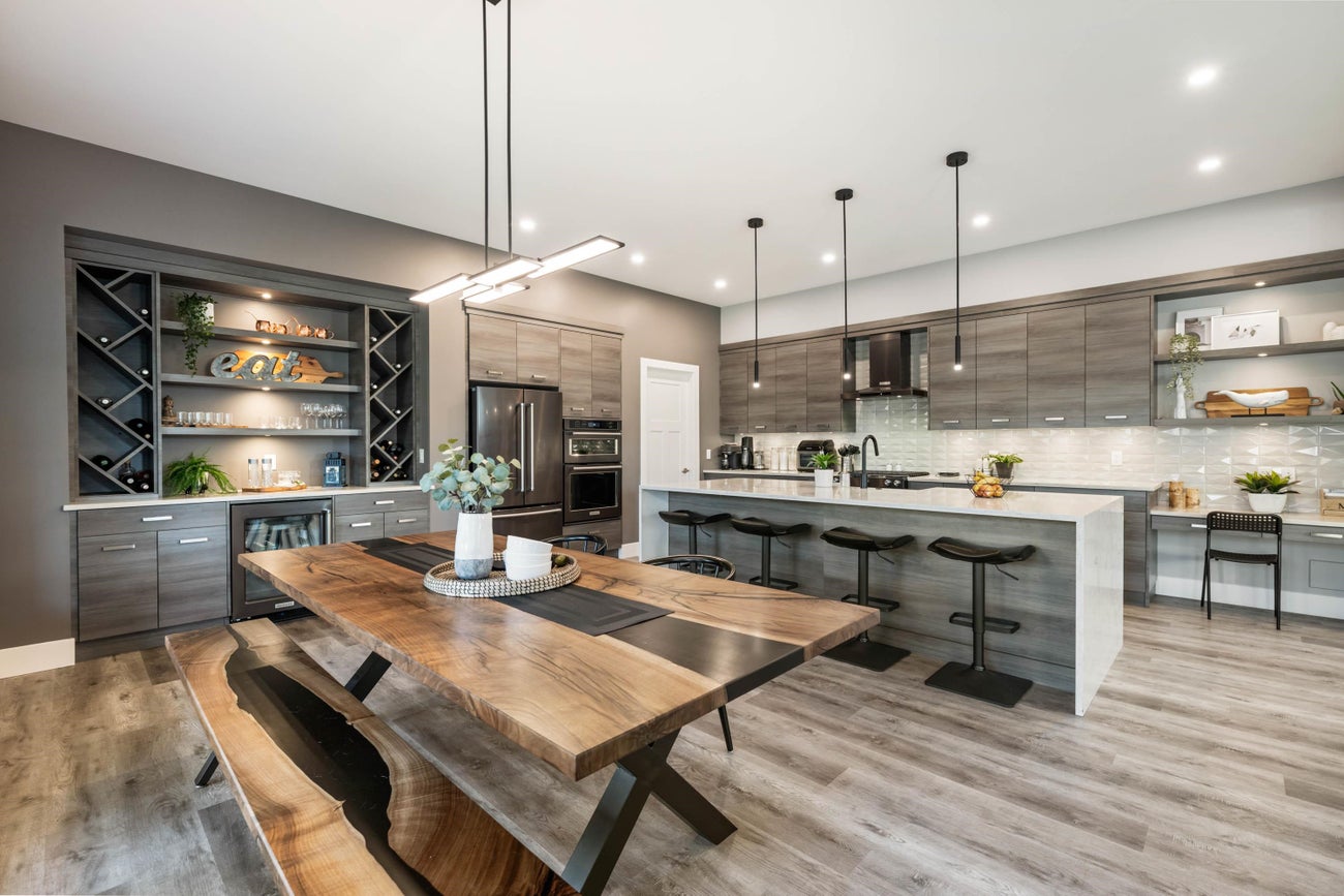 814 Levis Street - Harbour Place single-family-residence for Sale, 6 Bedrooms (R3084345)# - 19