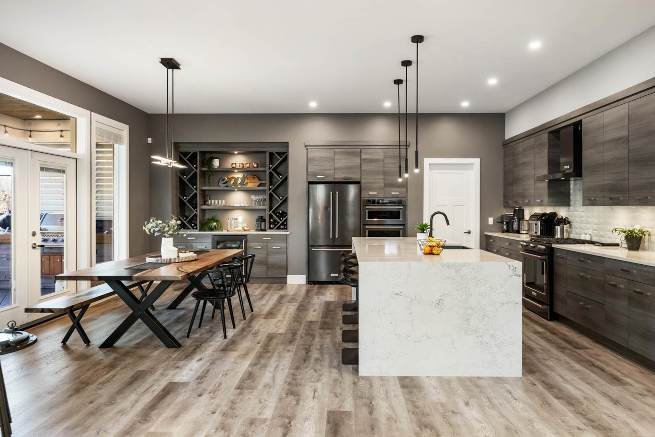 814 Levis Street - Harbour Place single-family-residence for Sale, 6 Bedrooms (R3084345)# - 8