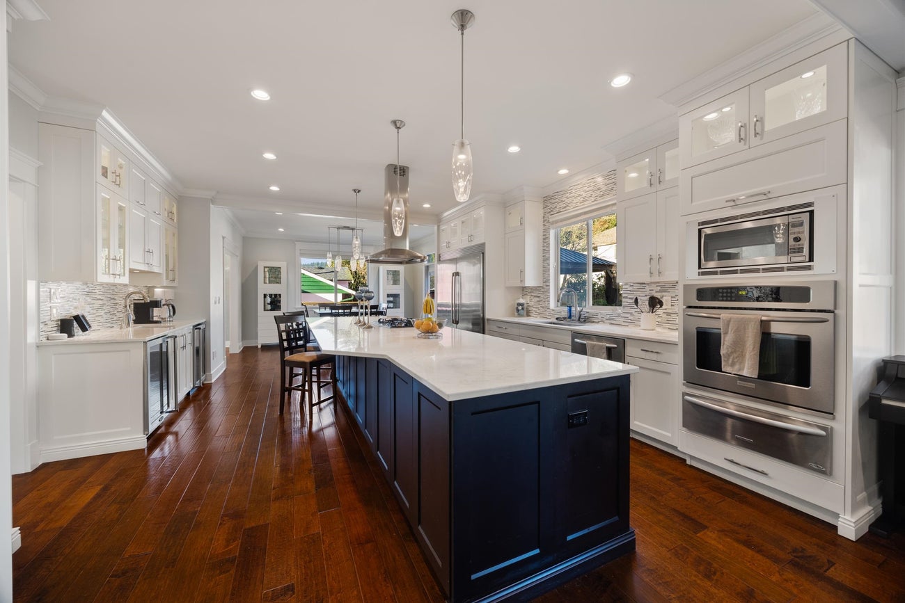 651 Chapman Avenue - Coquitlam West Single Family Residence for Sale, 6 Bedrooms (R3084656)# - 10