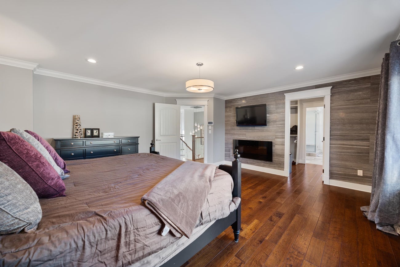 651 Chapman Avenue - Coquitlam West Single Family Residence for Sale, 6 Bedrooms (R3084656)# - 17