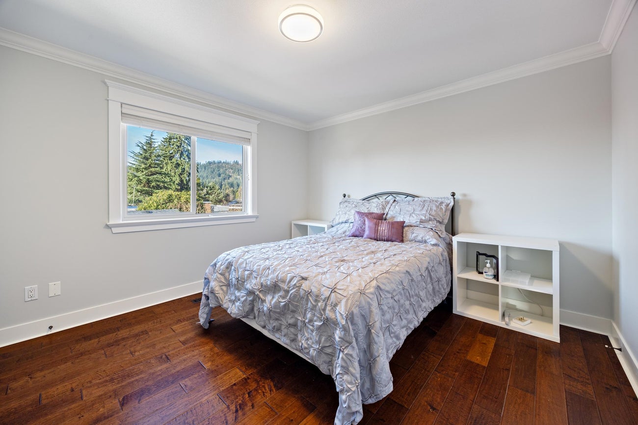 651 Chapman Avenue - Coquitlam West Single Family Residence for Sale, 6 Bedrooms (R3084656)# - 20