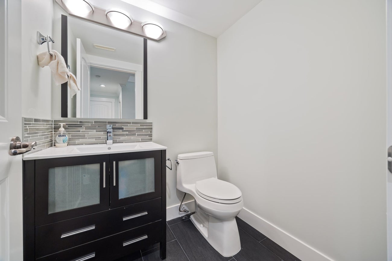 651 Chapman Avenue - Coquitlam West Single Family Residence for Sale, 6 Bedrooms (R3084656)# - 26