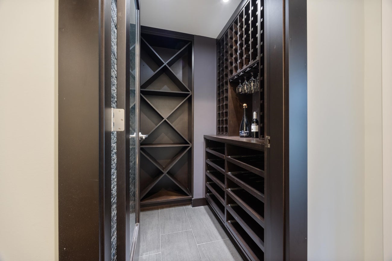 651 Chapman Avenue - Coquitlam West Single Family Residence for Sale, 6 Bedrooms (R3084656)# - 28