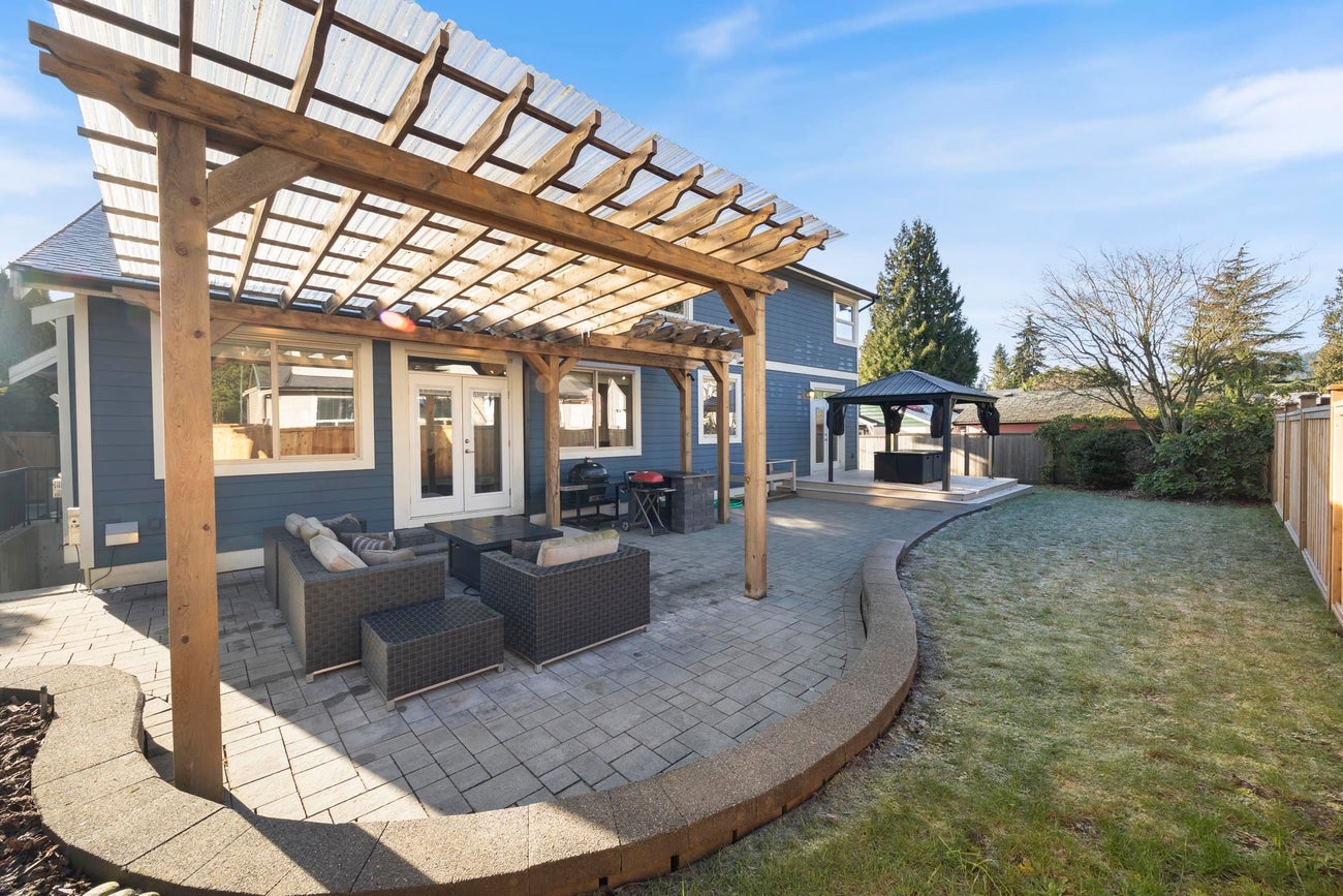 651 Chapman Avenue - Coquitlam West Single Family Residence for Sale, 6 Bedrooms (R3084656)# - 38