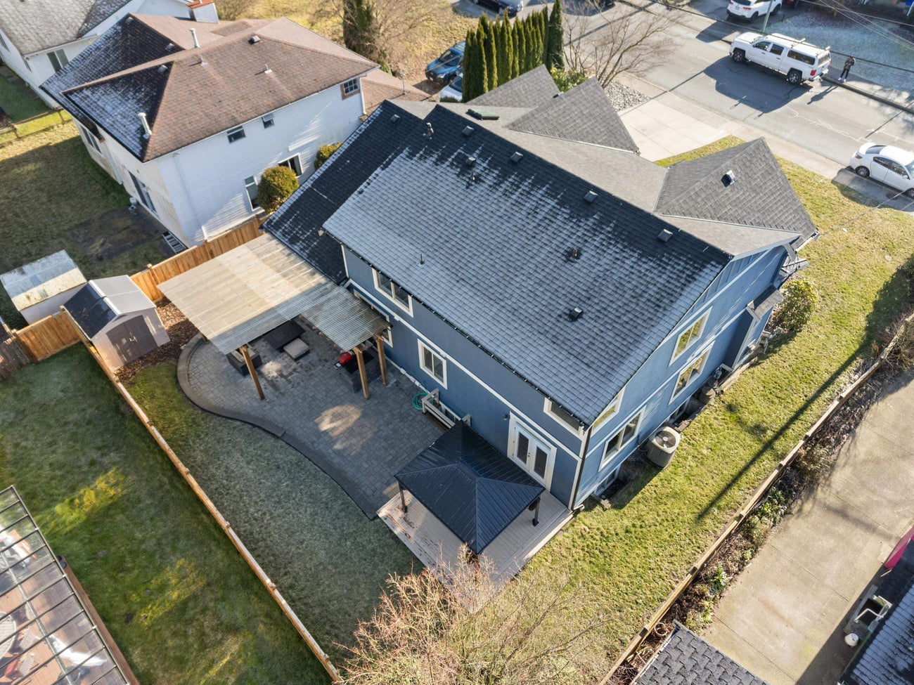 651 Chapman Avenue - Coquitlam West Single Family Residence for Sale, 6 Bedrooms (R3084656)# - 39