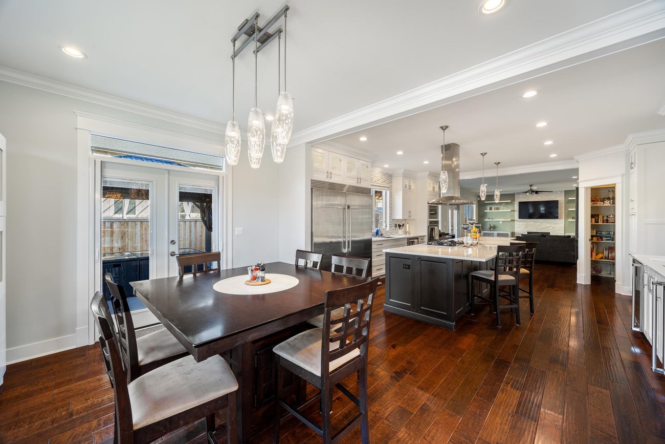 651 Chapman Avenue - Coquitlam West Single Family Residence for Sale, 6 Bedrooms (R3084656)# - 5