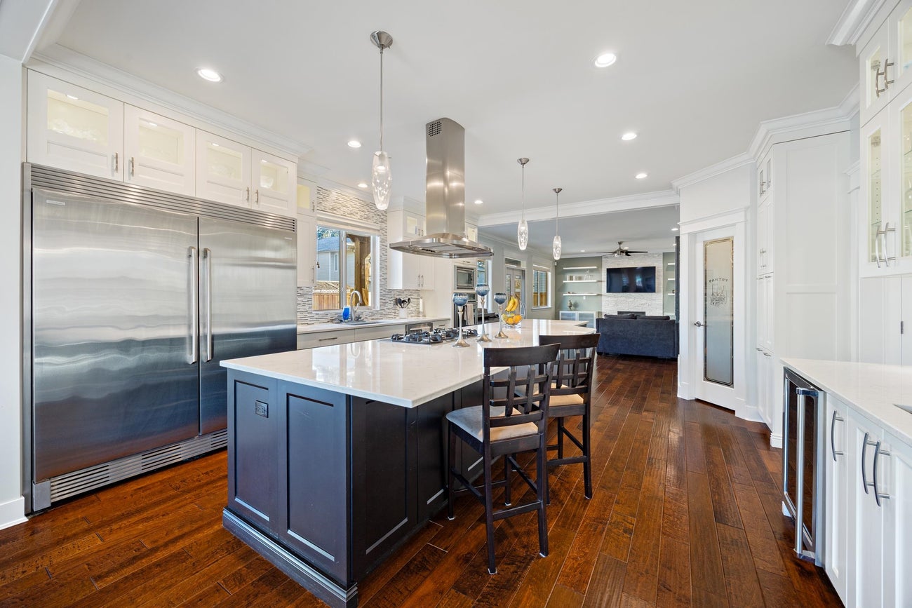 651 Chapman Avenue - Coquitlam West Single Family Residence for Sale, 6 Bedrooms (R3084656)# - 8